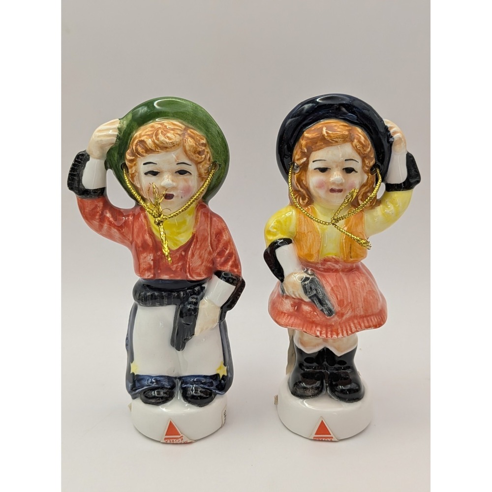 VANDOR Annie Get Your Gun Cowgirls Vintage Ceramic‎ Salt & Pepper Shakers Korea